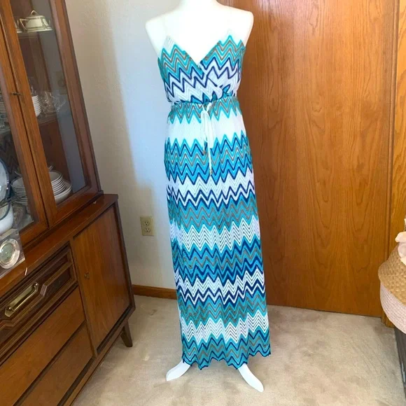 chinese dress ladies Gray Chevron Maxi Dress with Lace – Saved by the Dress main image 0